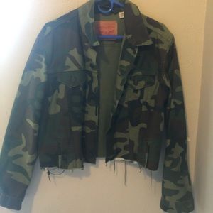 Levi’s camo Jean jacket